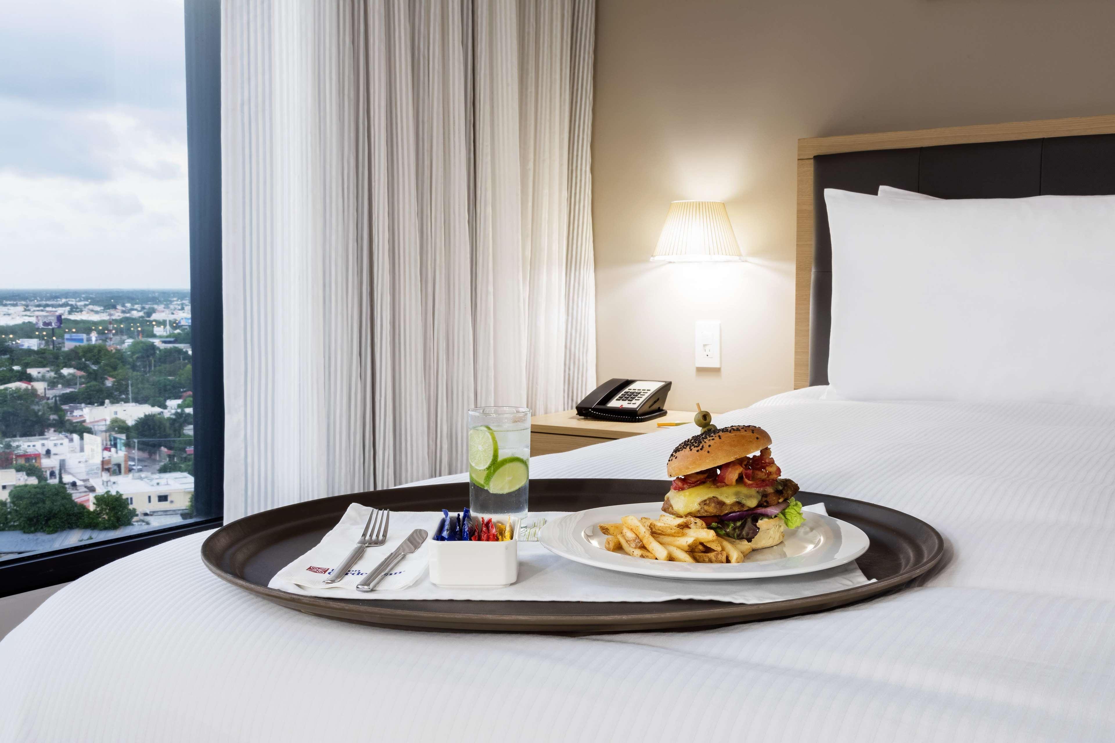 Hilton Garden Inn Merida Mérida Exterior foto
